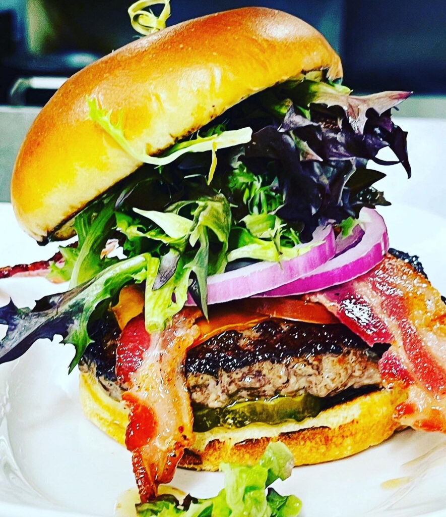This image has an empty alt attribute; its file name is Hamburger-885x1024.jpg